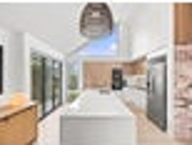 House for sale in Saint Albans, Canterbury