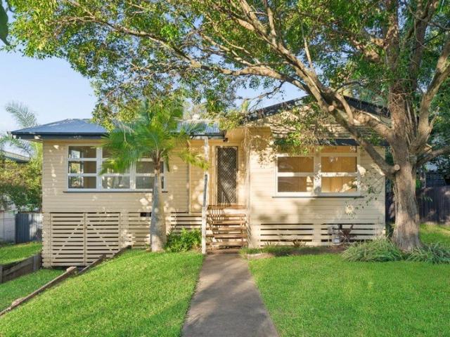 House for sale in Holland Park, Greater Brisbane