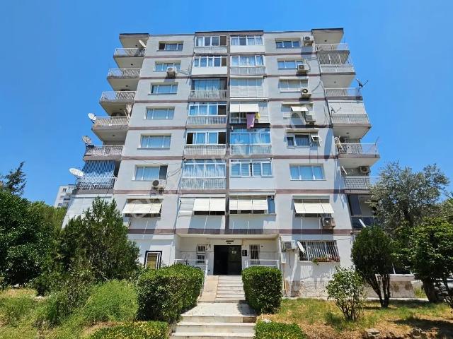 Bayrakli, İzmir içerisinde satılık mülk