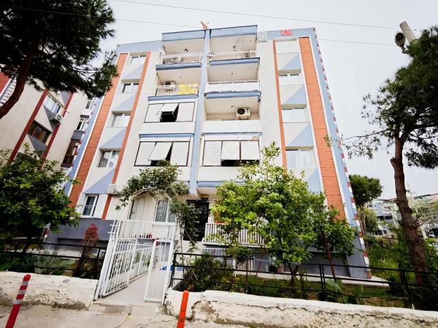 Postacılar Mahallesi, Bayraklı içerisinde kiralık mülk