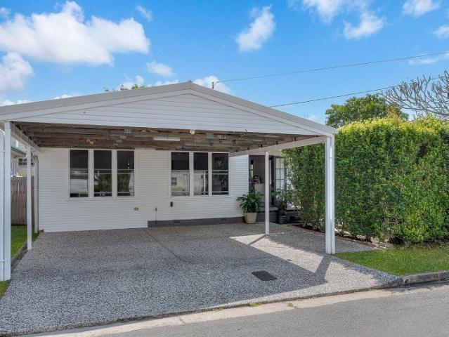 House for sale in Scarborough, Greater Brisbane