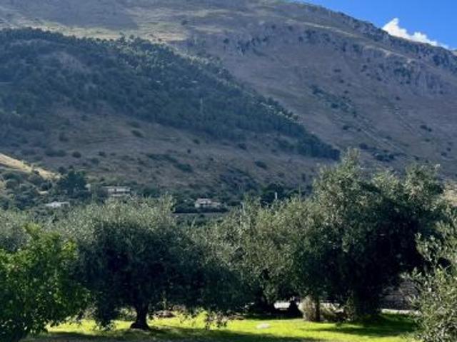 Box in affitto a Carini, Sicilia