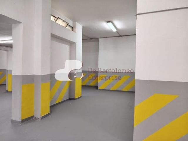 Box in vendita a Bari