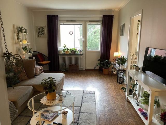 Lägenhet hyra i Farsta stadsdelsområde, Stockholm