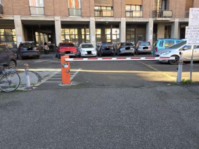 Box in affitto a Porto-Saragozza, Bologna