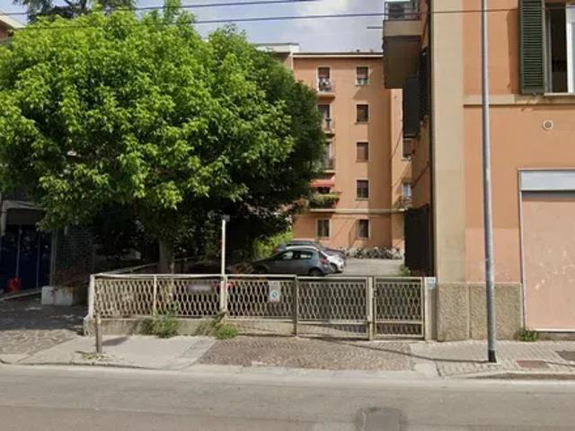 Box in affitto a Bologna, Reggio Emilia