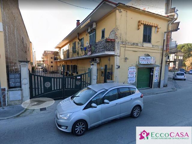 Box in affitto a Maddaloni, Campania