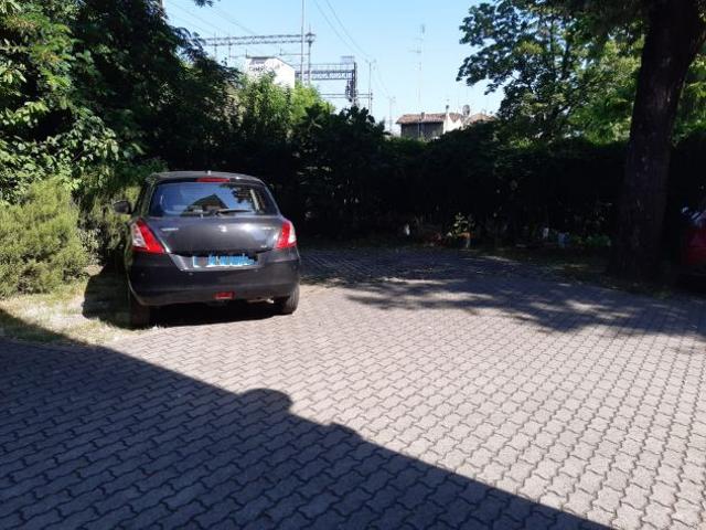 Box in affitto a San Donato-San Vitale, Bologna