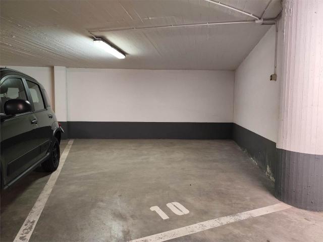 Box in affitto a Municipio 1, Milano