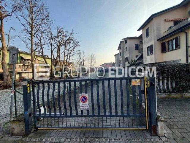 Box in vendita a Arzago D'adda, Lombardia