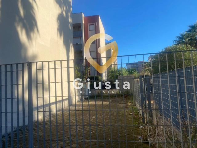 Box in vendita a Centro, Puglia