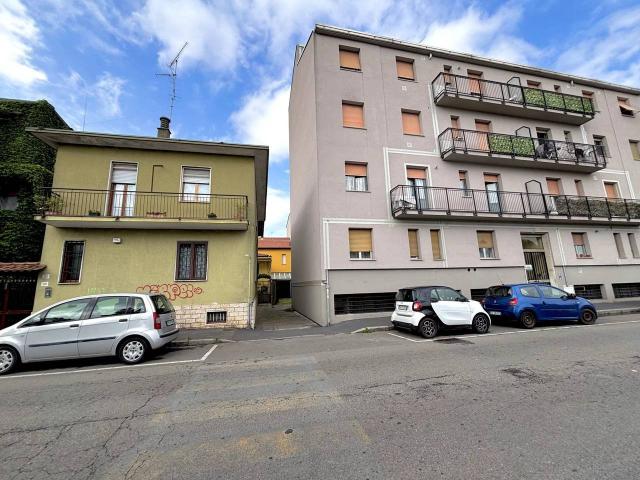 Box in vendita a Quartiere Giorgella, Corsico