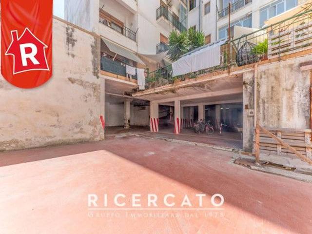 Box in vendita a Puglia, Lecce