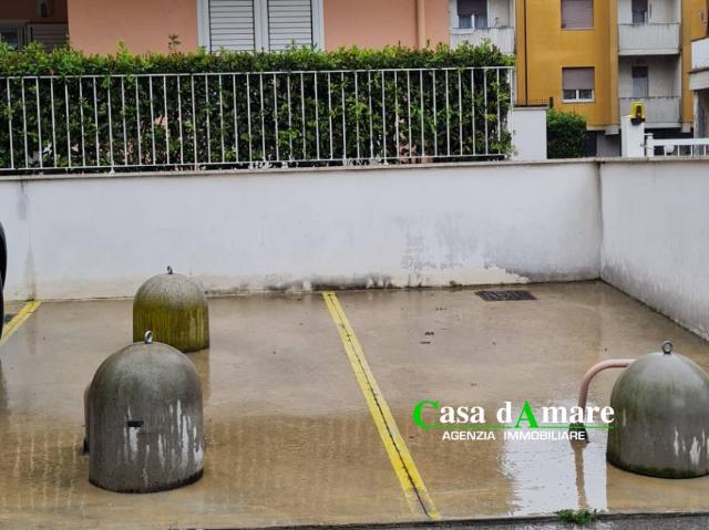Box in vendita a Molino, Marche