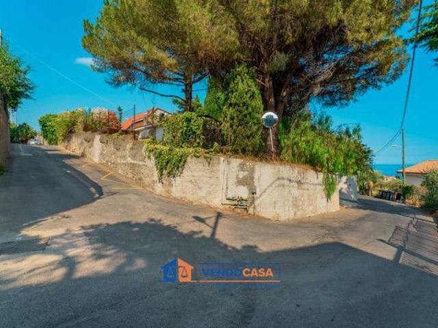 Box in vendita a San Remo, Liguria