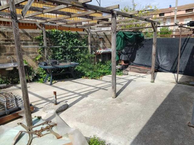 Box in vendita a Maddaloni, Campania
