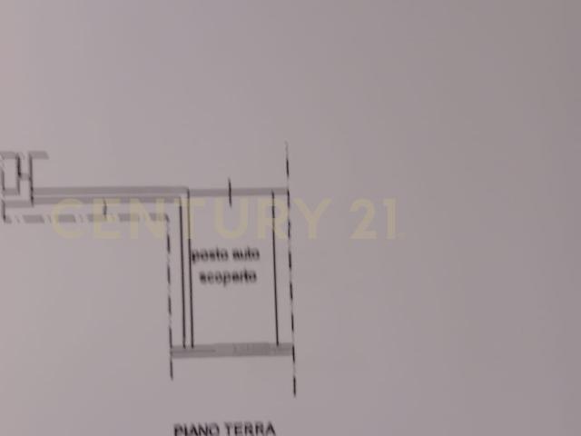 Box in affitto a Ovest, Brenzone