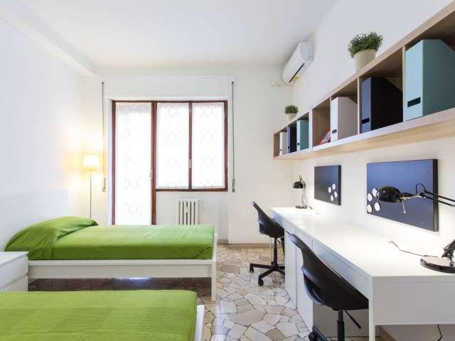 Stanza in affitto a Municipio 4, Milano