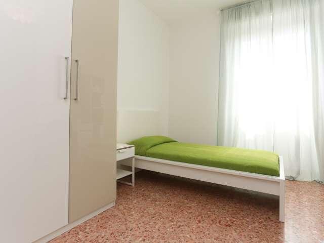 Stanza in affitto a Municipio 2, Milano