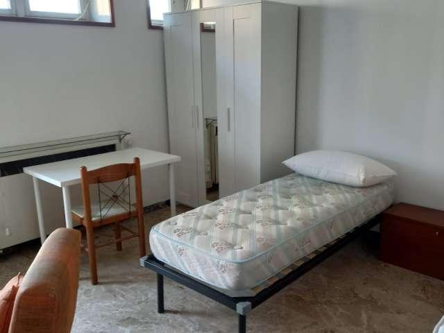 Stanza in affitto a Porto-Saragozza, Bologna