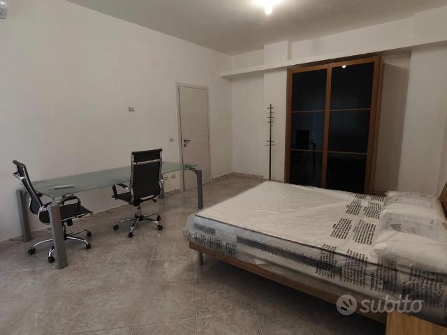 Stanza in affitto a Centro, Puglia
