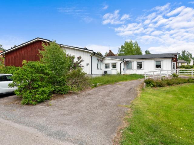 Bostad till salu i Hallstavik, Stockholm