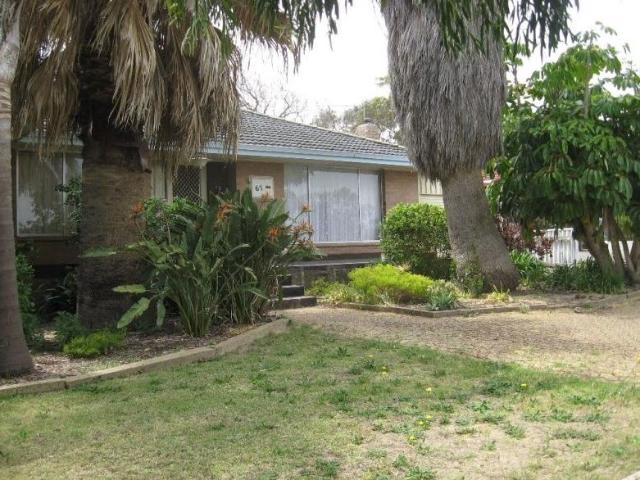 House for sale in Calista, Western Australia