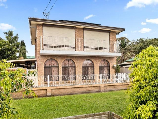 Townhouse for sale in Kemblawarra, Wollongong City Council