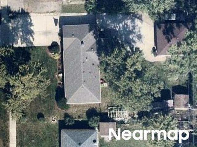 House for sale in Des Plaines, Illinois