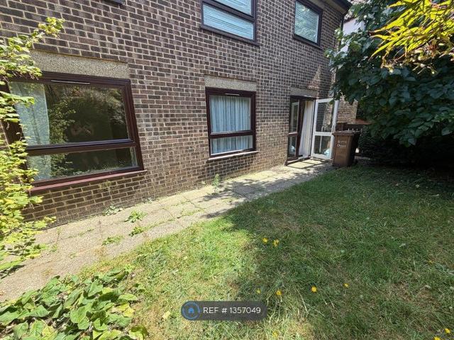 Apartment for rent in Heigham Grove, East Bank