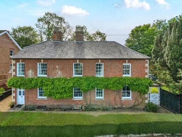 House for sale in Devizes, Wiltshire