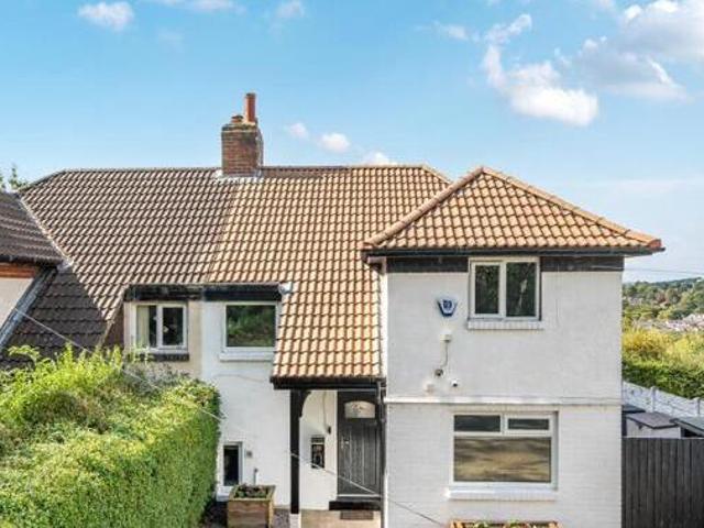 House for sale in Meanwood, West Yorkshire