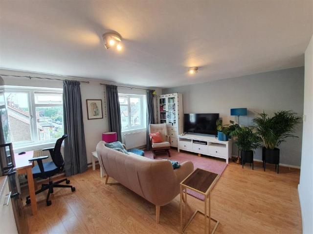 House for rent in Barnet Vale, Greater London