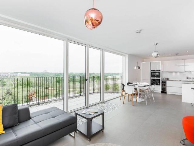 Apartment for rent in Chobham Manor, Greater London