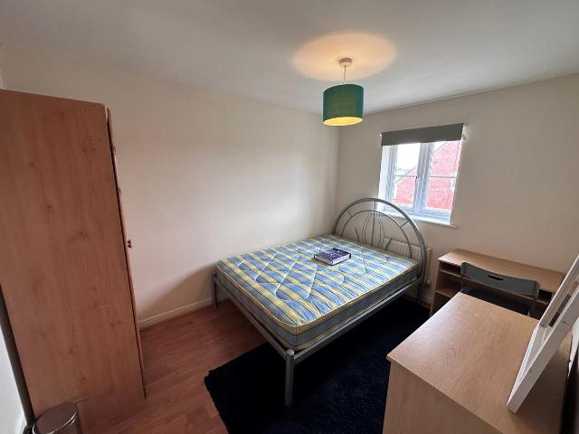 Room for rent in Kingswood
