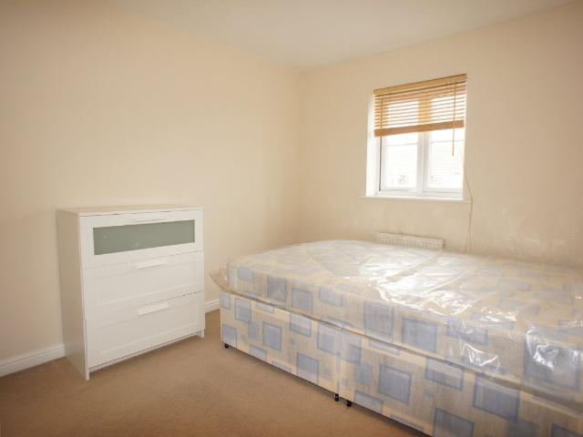 Room for rent in Kingswood