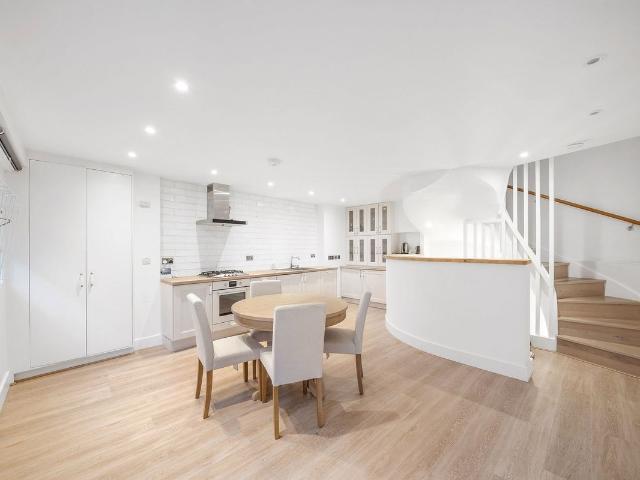 House for rent in Notting Hill, Greater London