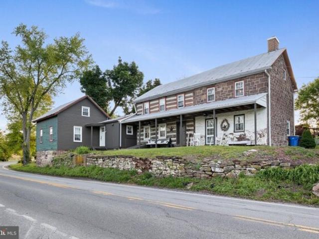House for sale in Lewisberry