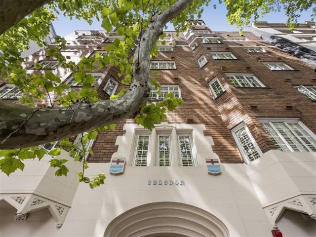 Apartment for sale in Elizabeth Bay, Sydney
