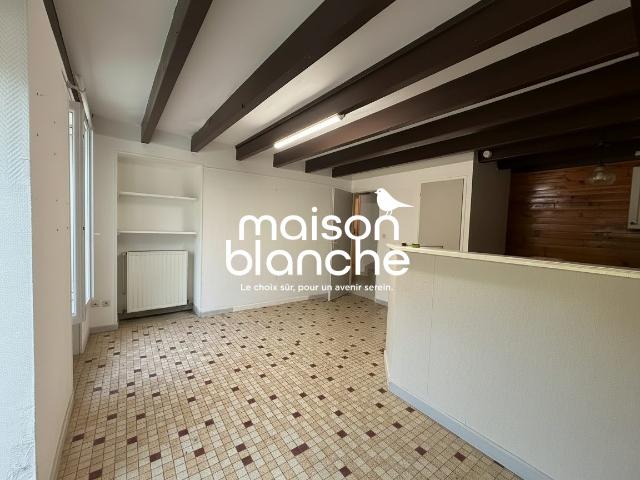 Maison location à Parthenay, Pougne-hérisson