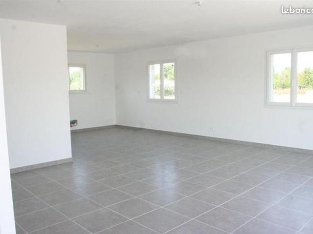 Maison vente à Nîmes, Poulx