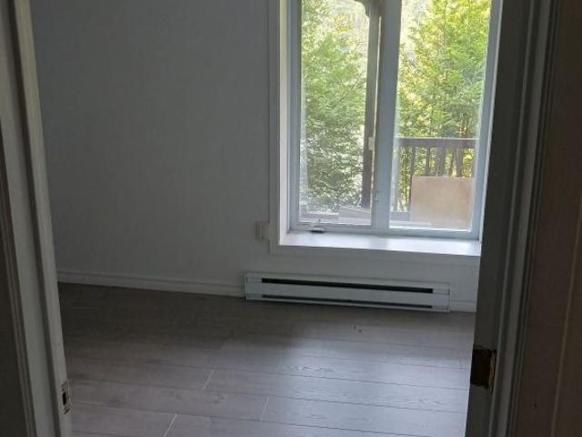 Apartment for rent in Les Collines-de-l'outaouais, Quebec