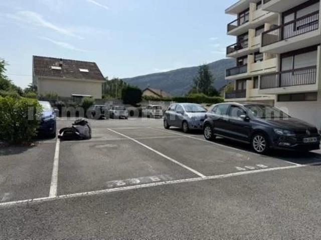 Garage vente à Saint-Julien-en-Genevois, Gaillard