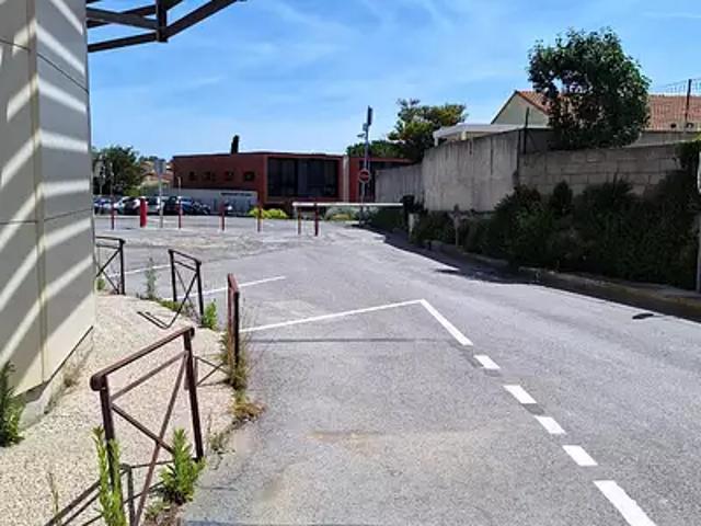 Garage vente à Montpellier, Poussan