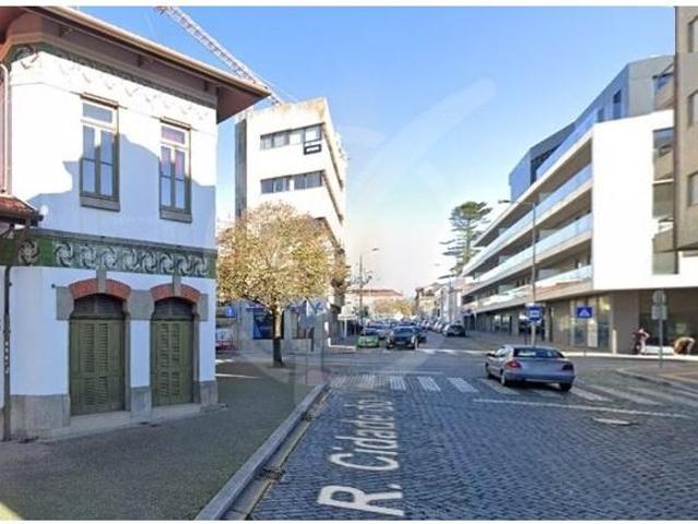 Garagem alugar em A Ver-o-mar, Porto