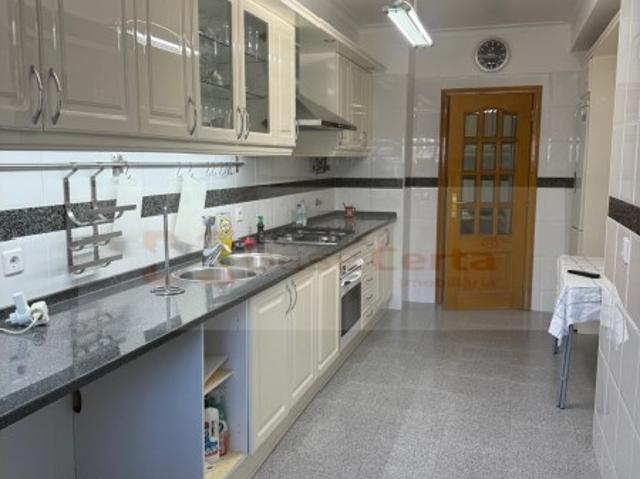 Apartamento alugar em Póvoa De Santa Iria, Lisboa
