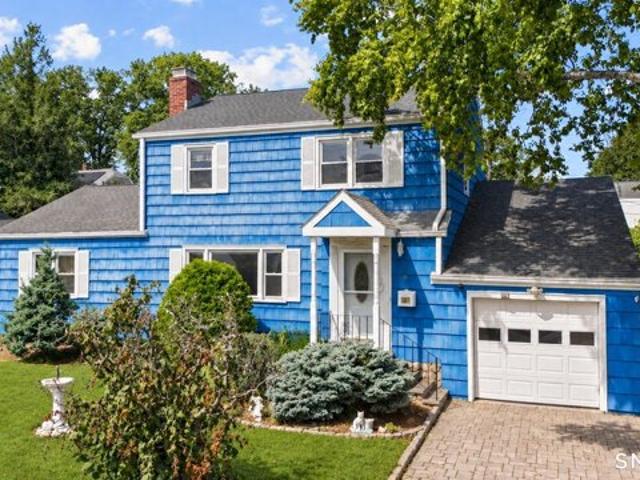 House for sale in Bridgeport, Greater Bridgeport Planning Region