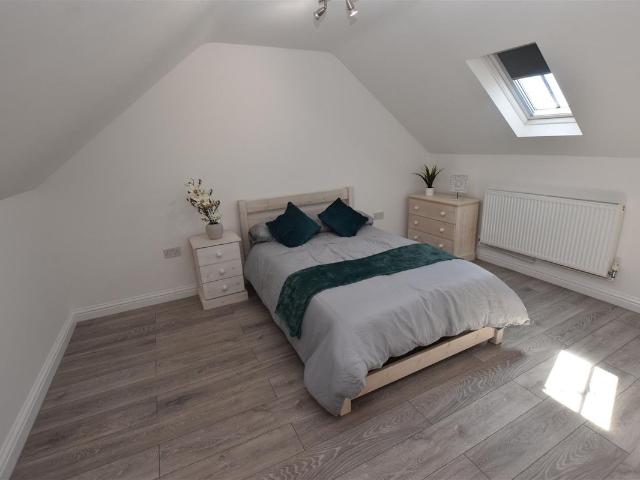 Room for rent in St John's, Worcestershire