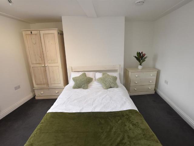 Room for rent in Bull Ring, Worcester