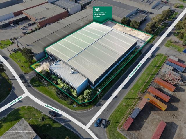 Warehouse for rent in Camerons Creek, Victoria